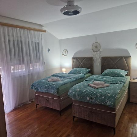 Apartman Deluxe كابليينا المظهر الخارجي الصورة