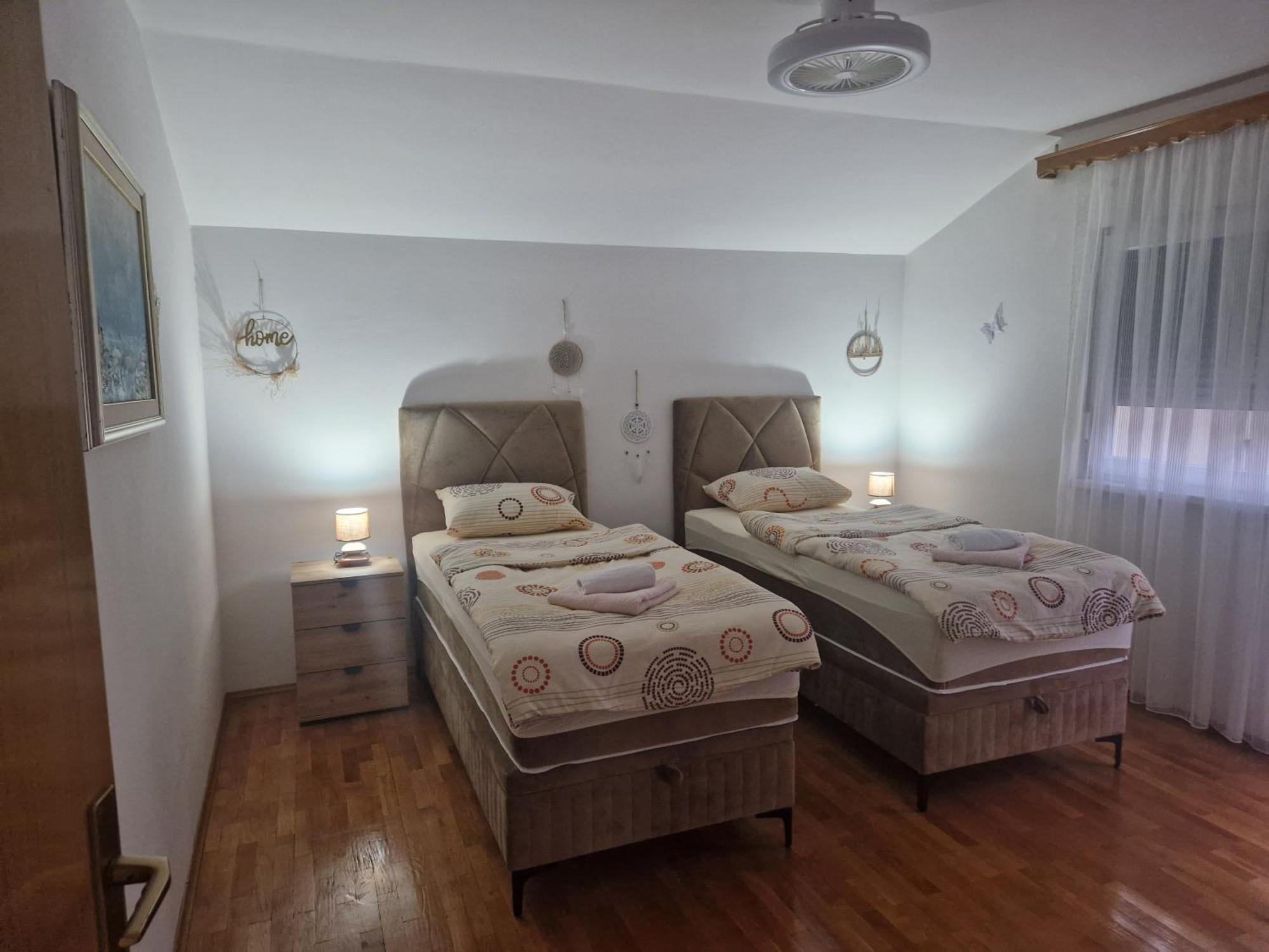 Apartman Deluxe كابليينا المظهر الخارجي الصورة